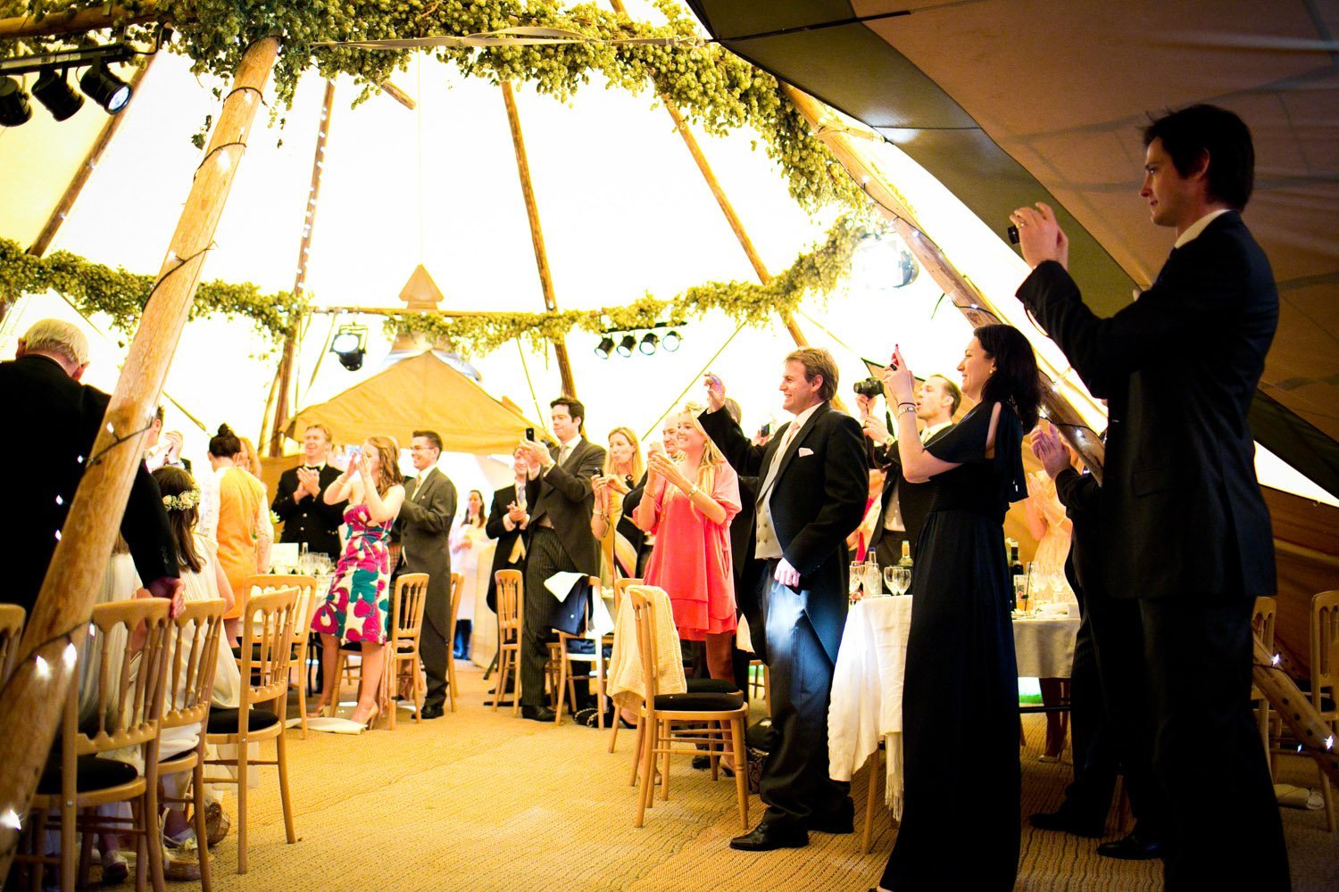 CASTLE FARM DRIED HOP BINE FOR DELIVERY- PRE ORDER
